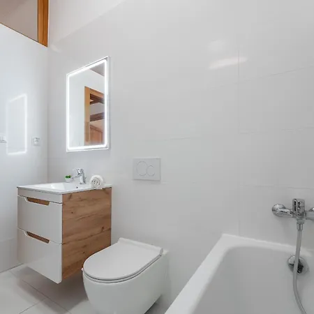 Mlynska 3 Centrum 150m2 Apartmán Košice