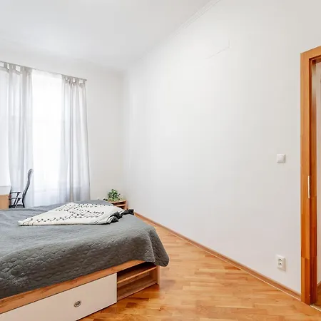 Mlynska 3 Centrum 150m2 * Košice