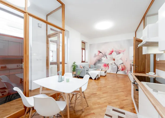 Mlynska 3 Centrum 150m2 Apartmán Košice